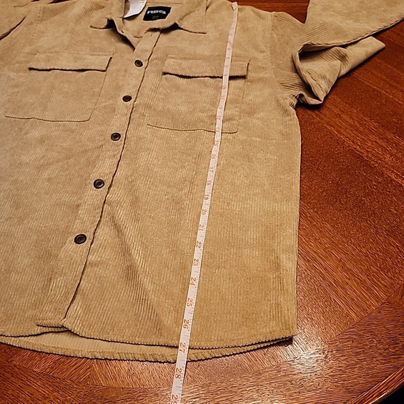 RSQ Men's Tan Corduroy Shirt Medium NWT Oversized Long Sleeve Button-Up A1 - Picture 7 of 8